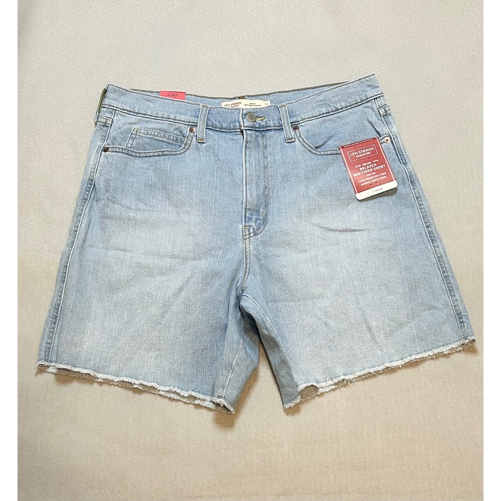 Levi Strauss Signature Vintage Relaxed Mid-Thigh Shorts Light Wash Denim Size 12